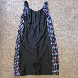 NWOT Waterpro 24 Black Multi Modest One Piece Swimsuit Surf Boy Shorts Tank